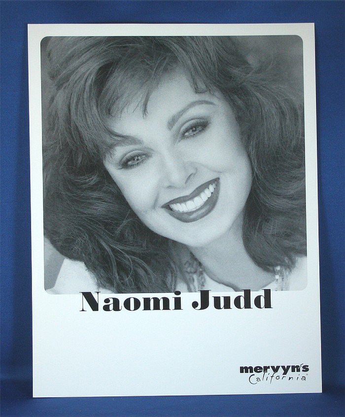 Naomi Judd - 8x10 black & white promo photograph