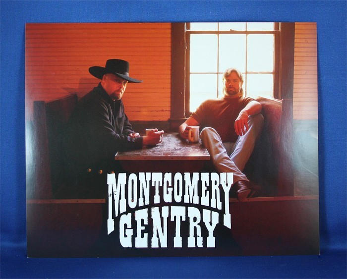 Montgomery Gentry - 8x10 color photograph sitting in a cafe