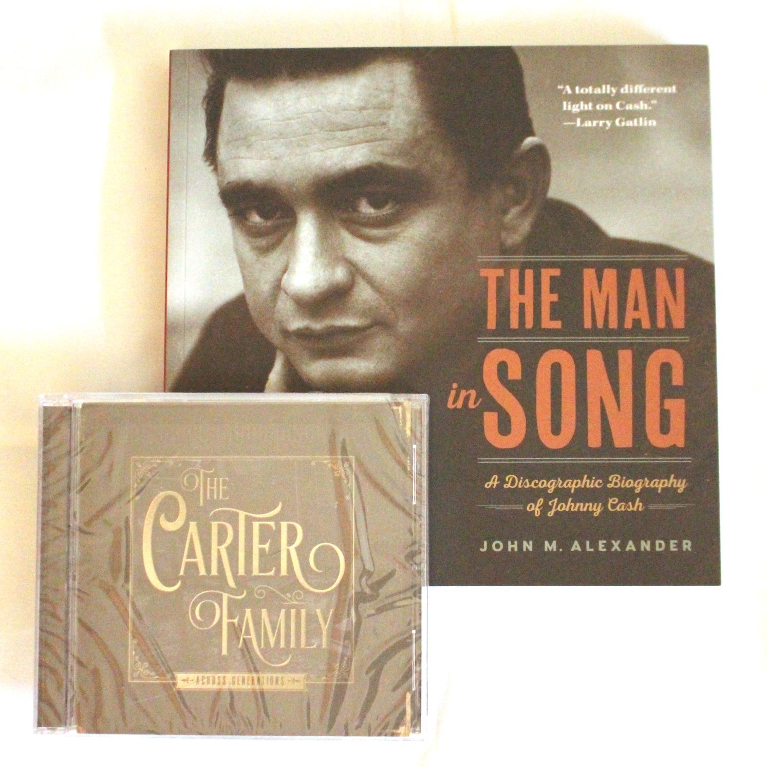 Johnny Cash – book “The Man In Song: A Discographic Biography of Johnny Cash” with FREE CD! 